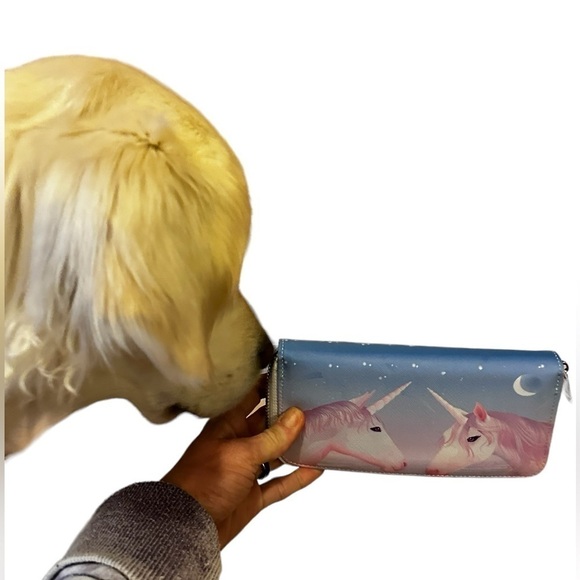 NWOT Unicorn zip around  wallet - Picture 8 of 8